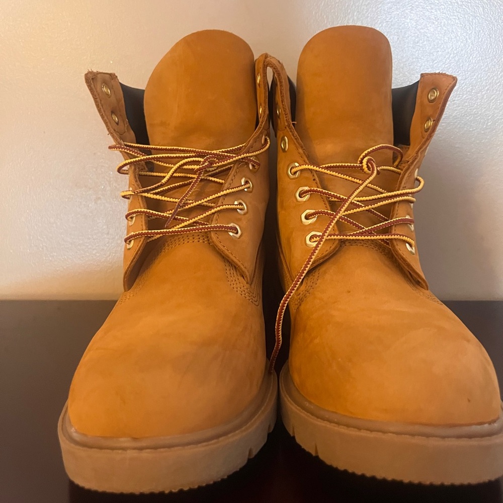 Timberland Boots - Picture 4 of 5